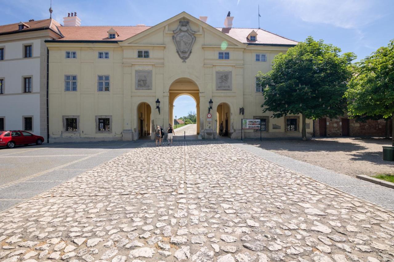 Penzion Alenka Valtice Exterior foto